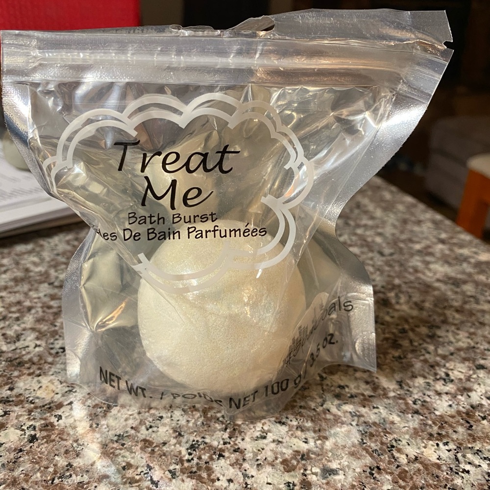 bath bomb